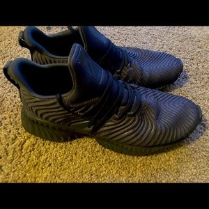 Adidas Sneakers Dark Gray Size 10.5 Note: MEET UPS ONLY IN Oviedo FLORIDA